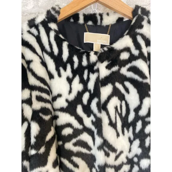 Michael Kors Size Xl White/Black Coat - Picture 2 of 6